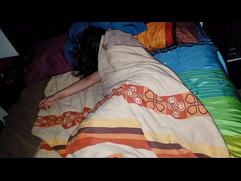 ❤️ Anak tiri memarahi ibu tirinya semasa dia tidur. ️ seks super di lucah ms.pornsexphoto.ru ️❤
